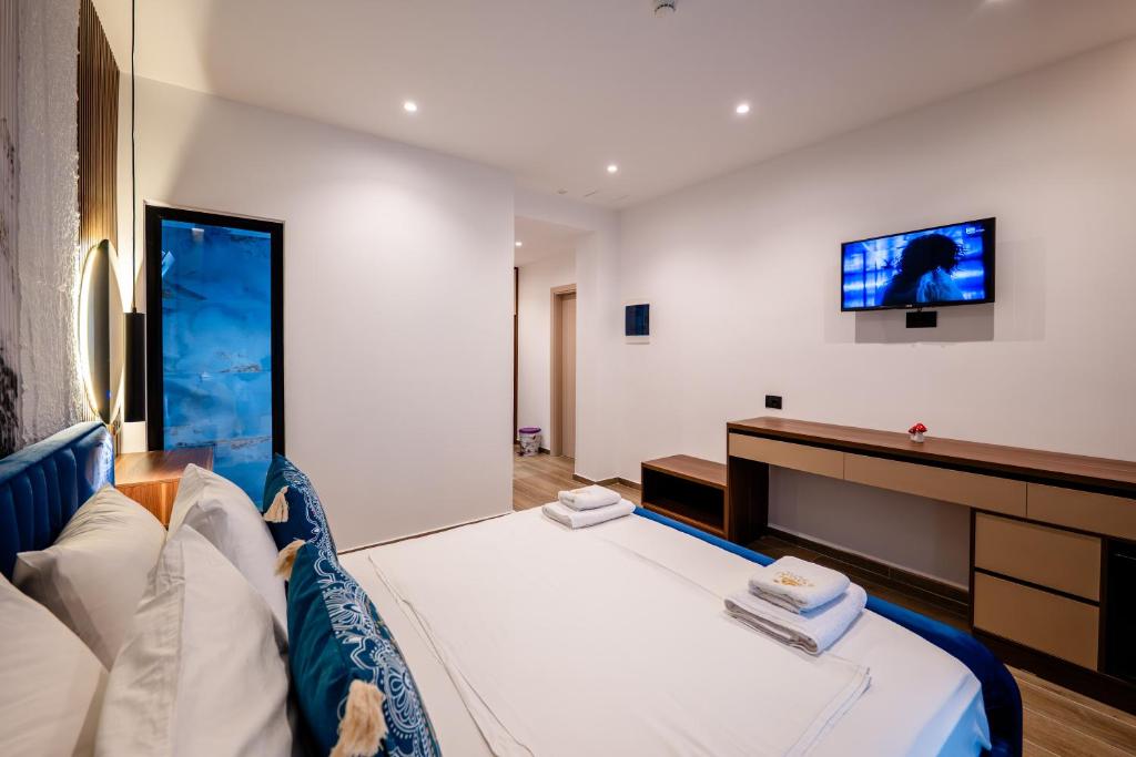 Deluxe Double Room with Pool View at Hotel Zogaj